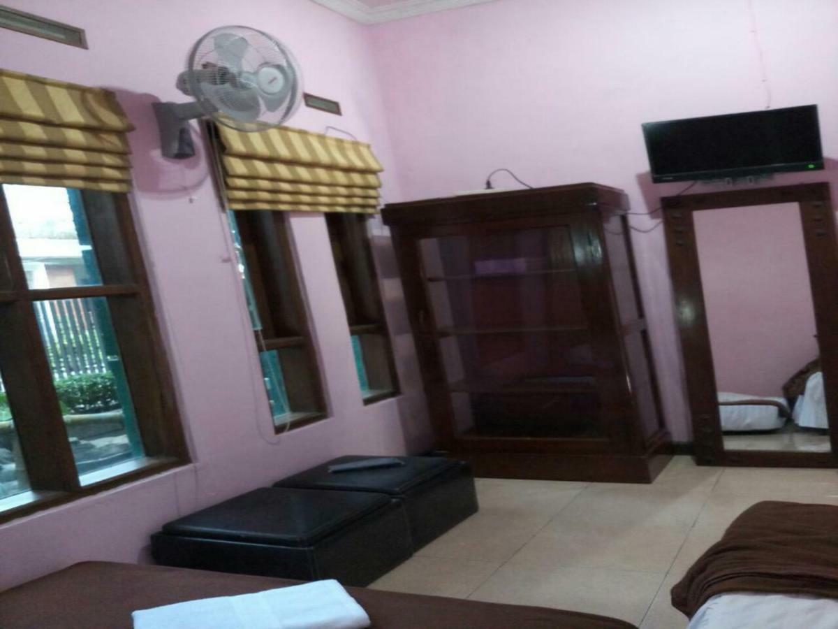 Seventeen Homestay Bandung Exterior foto